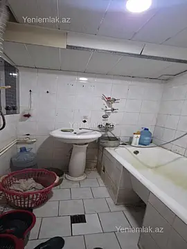 Satılır 2 otaqlı köhnə tikili 60 m²