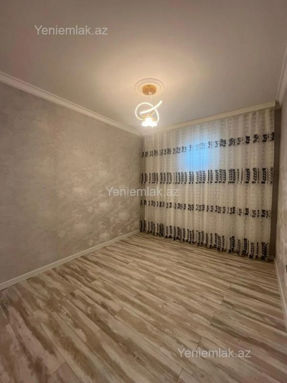 Satılır 3 otaqlı köhnə tikili 65 m²