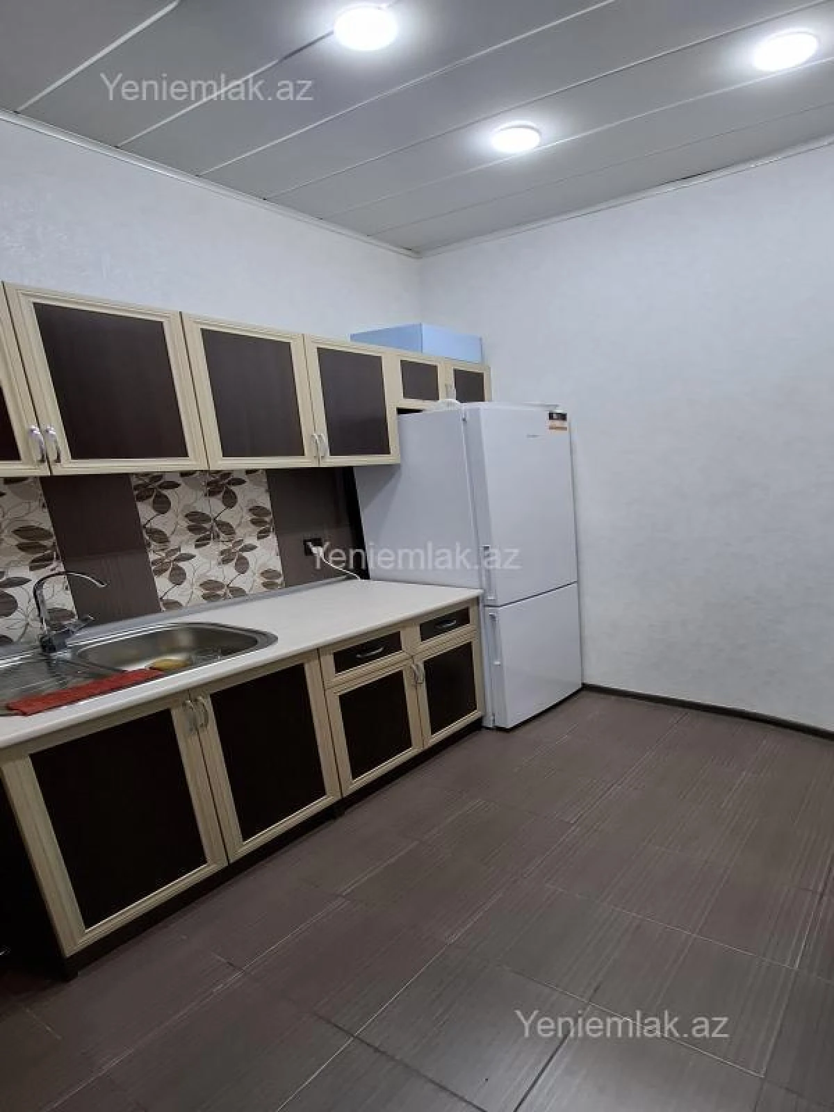 Satılır 2 otaqlı yeni tikili 68 m²