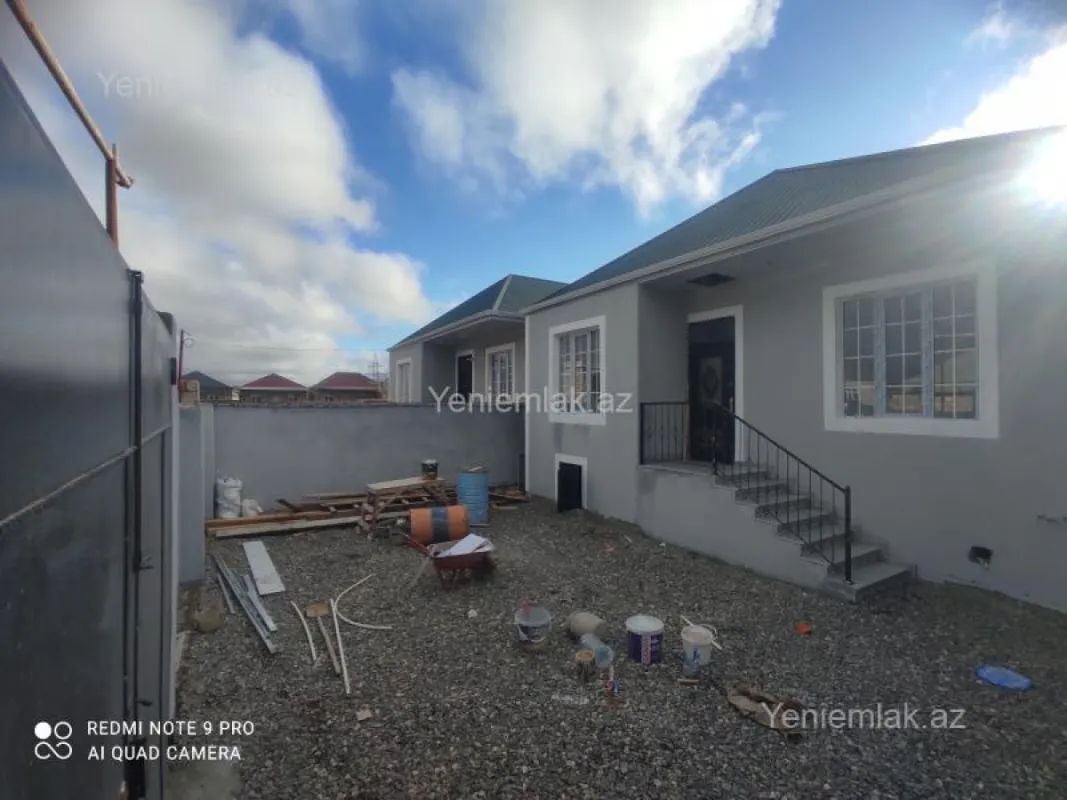Satılır 3 otaqlı həyət evi 80 m²