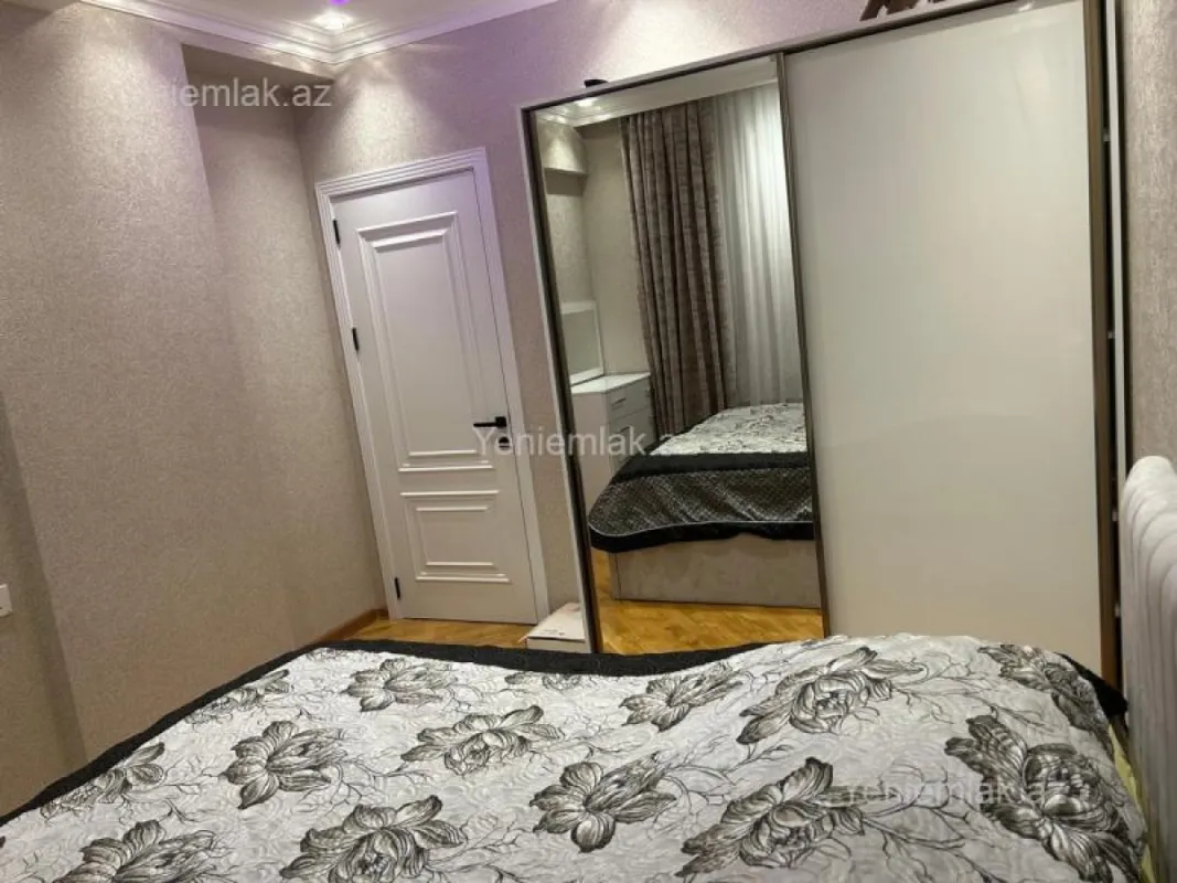 Satılır 3 otaqlı yeni tikili 120 m²