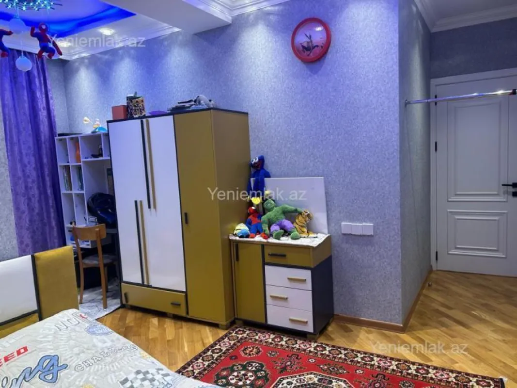 Satılır 3 otaqlı yeni tikili 120 m²
