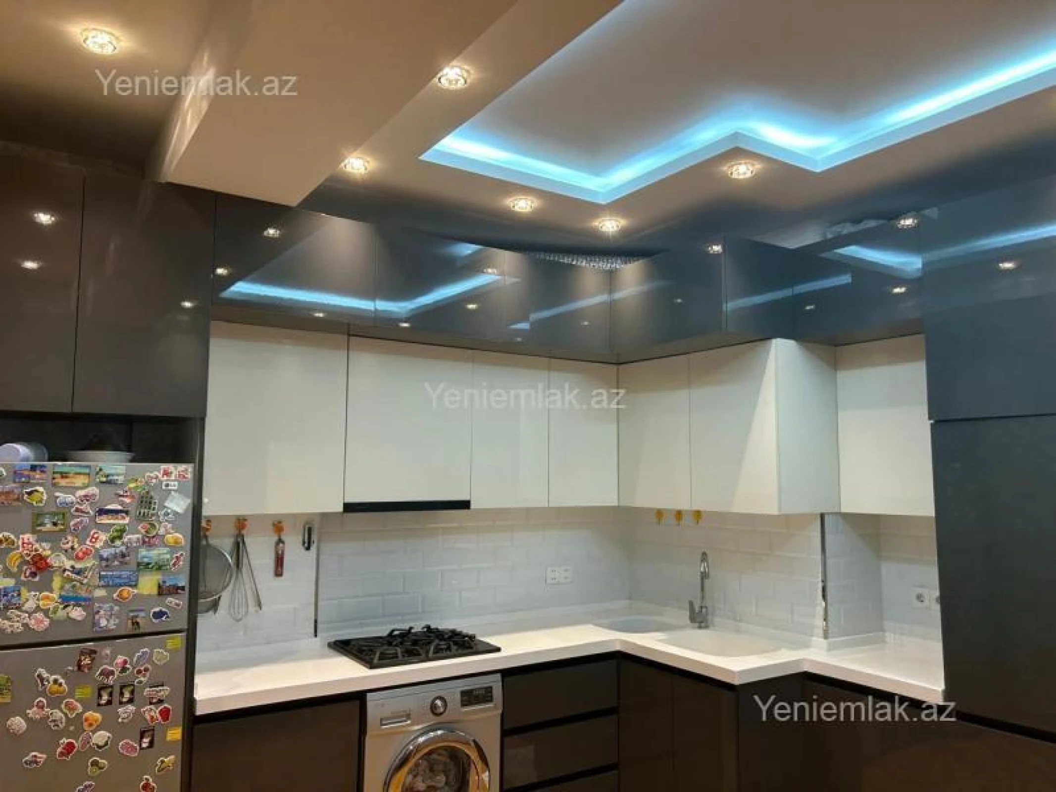 Satılır 3 otaqlı yeni tikili 120 m²