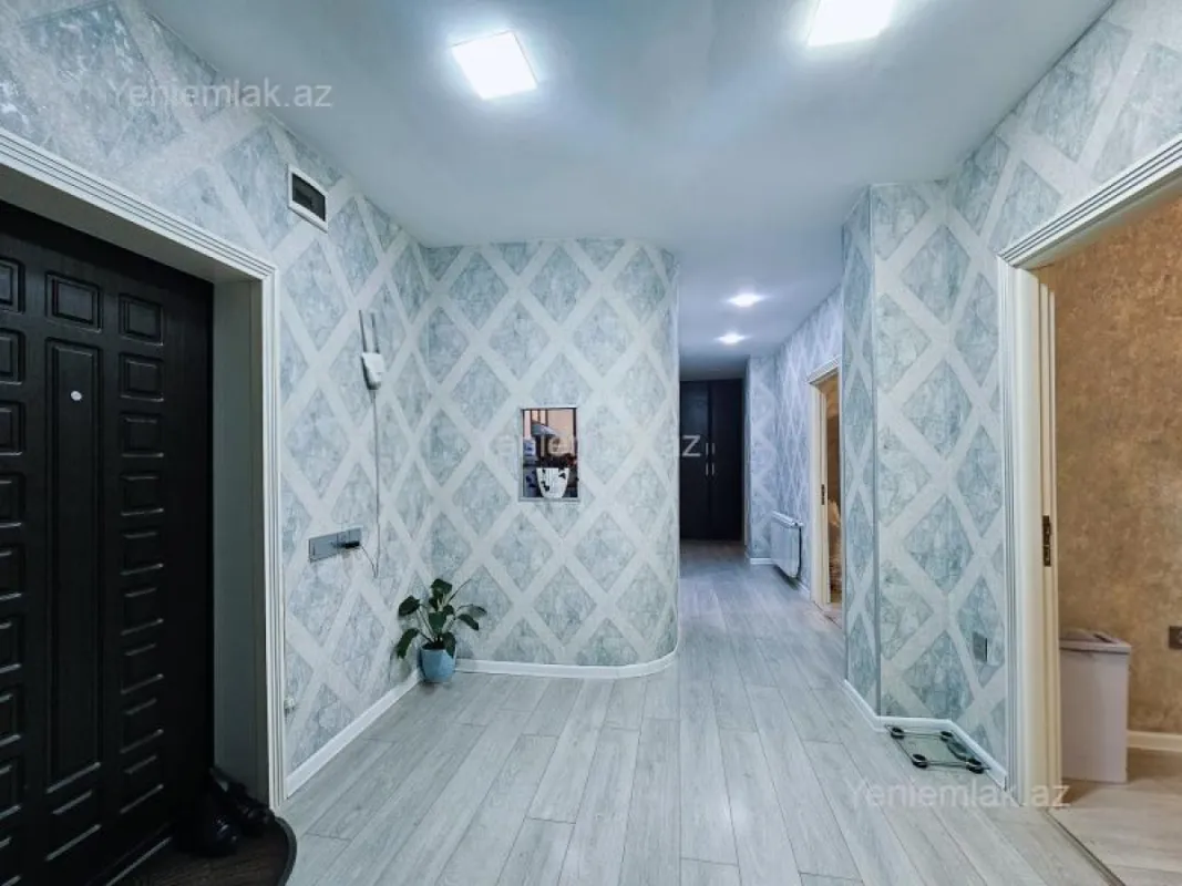 Satılır 3 otaqlı yeni tikili 98 m²