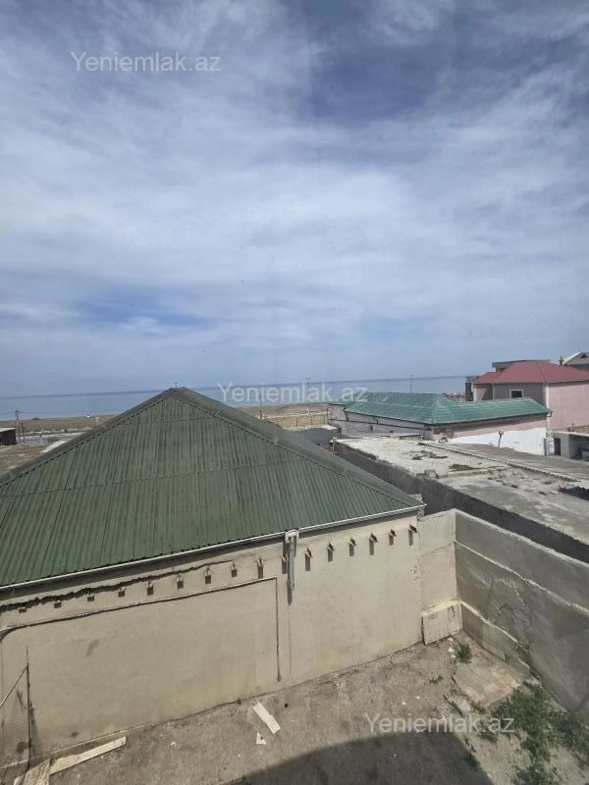 Satılır 6 otaqlı həyət evi 200 m²