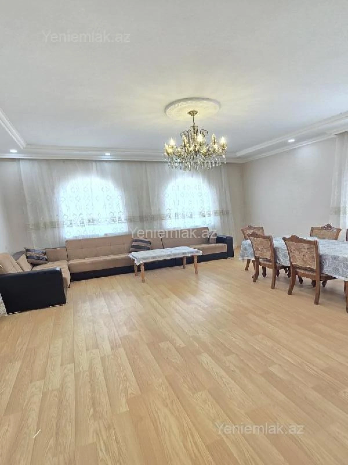 Satılır 6 otaqlı həyət evi 200 m²