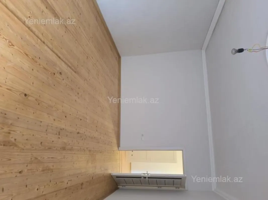 Satılır 6 otaqlı həyət evi 200 m²