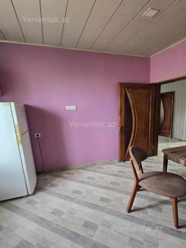 Satılır 6 otaqlı həyət evi 200 m²