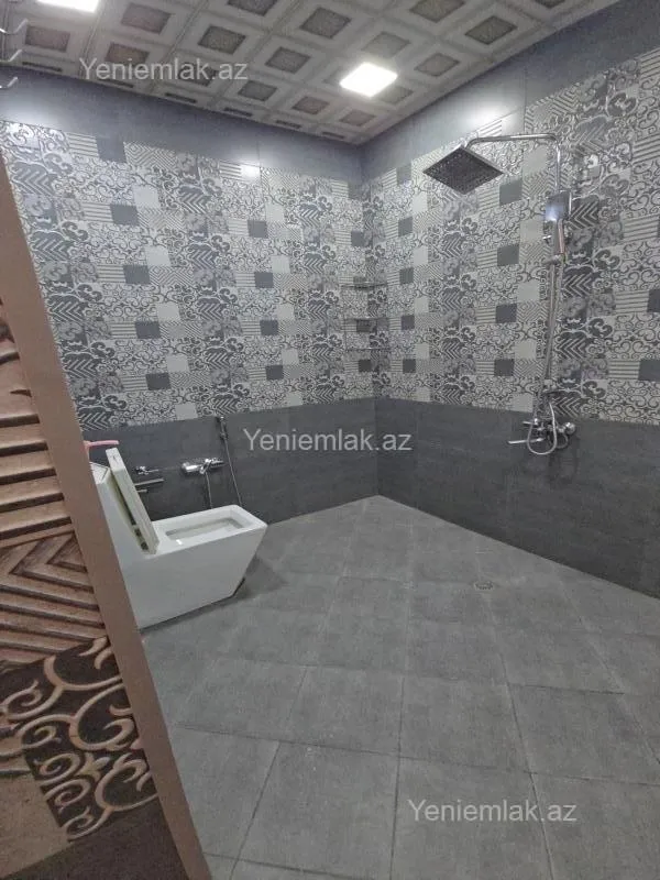 Satılır 6 otaqlı həyət evi 200 m²