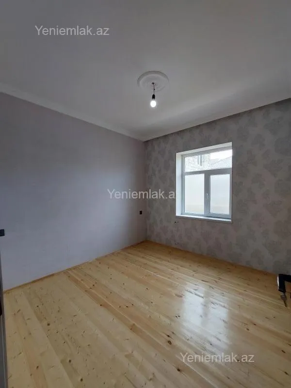 Satılır 3 otaqlı həyət evi 100 m²
