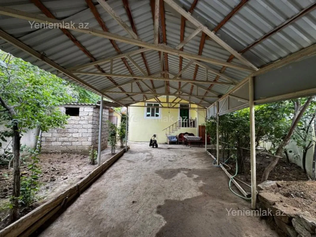 Satılır 3 otaqlı həyət evi 100 m²