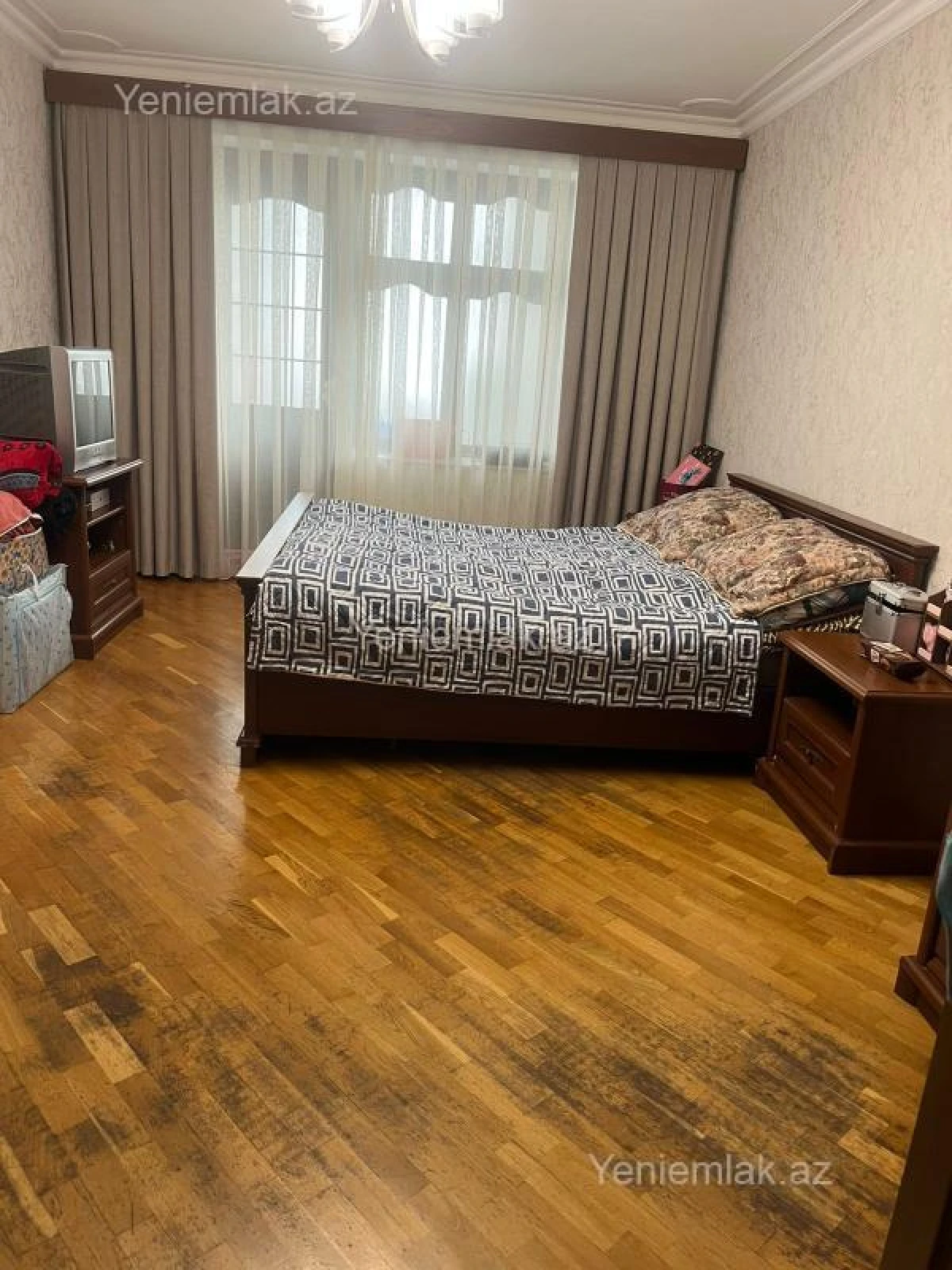 Satılır 3 otaqlı köhnə tikili 90 m²