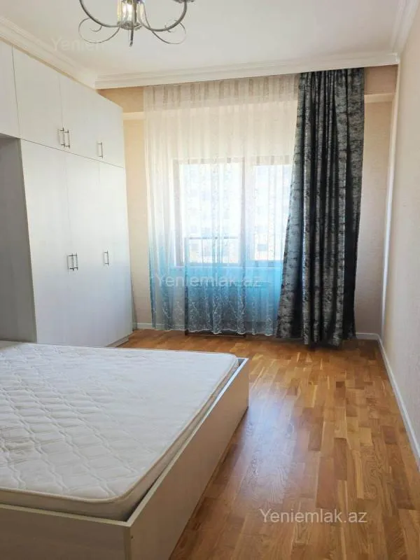 Satılır 3 otaqlı yeni tikili 98 m²