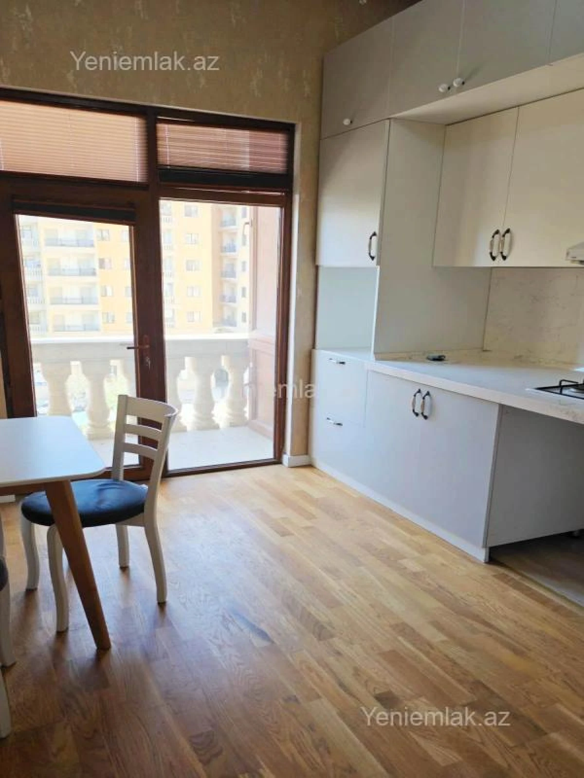 Satılır 3 otaqlı yeni tikili 98 m²