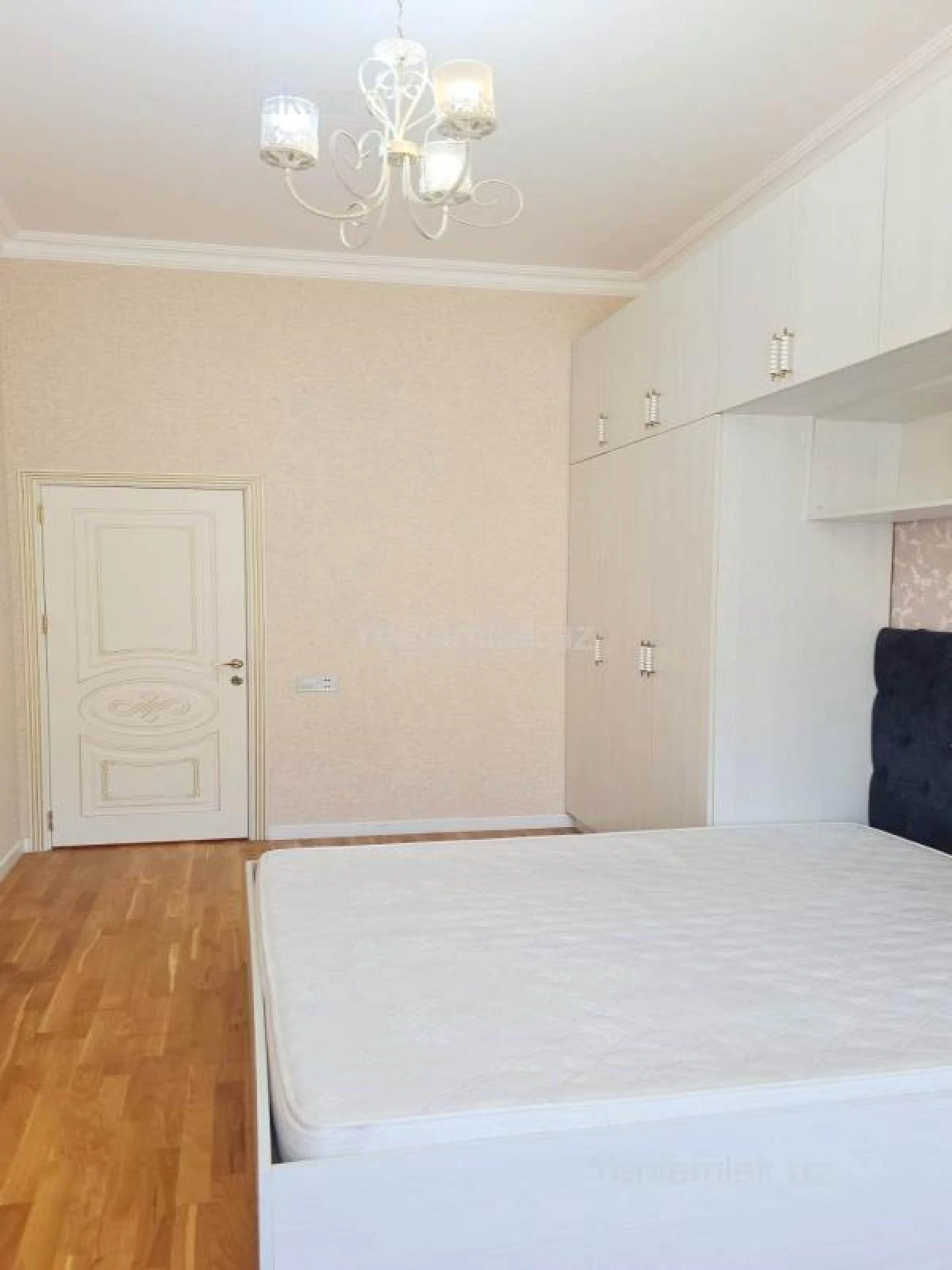Satılır 3 otaqlı yeni tikili 98 m²