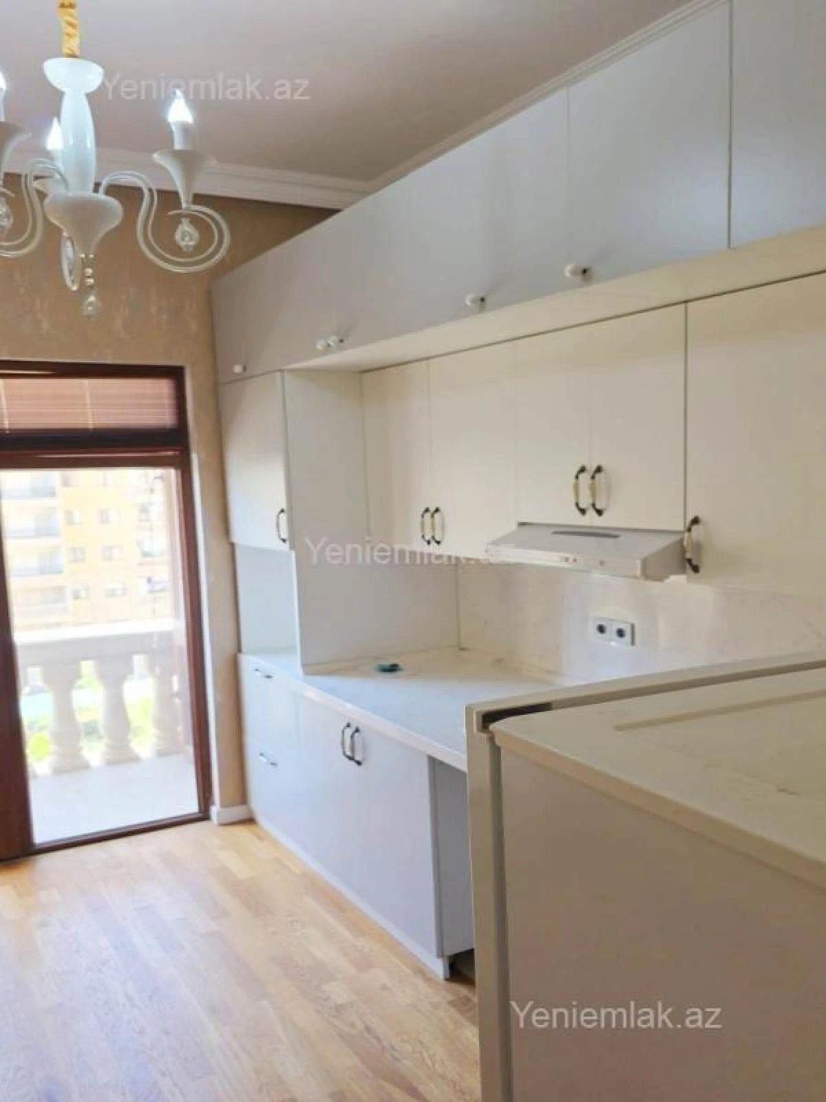 Satılır 3 otaqlı yeni tikili 98 m²