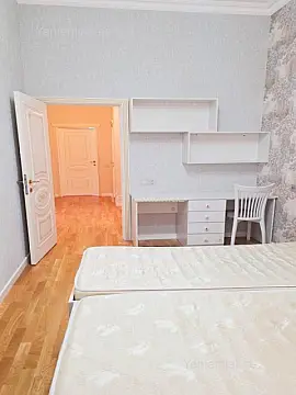 Satılır 3 otaqlı yeni tikili 98 m²