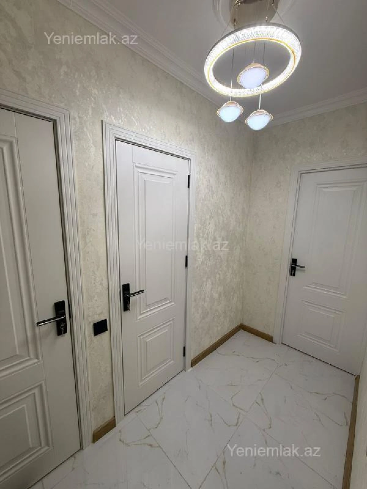 Satılır 3 otaqlı köhnə tikili 70 m²