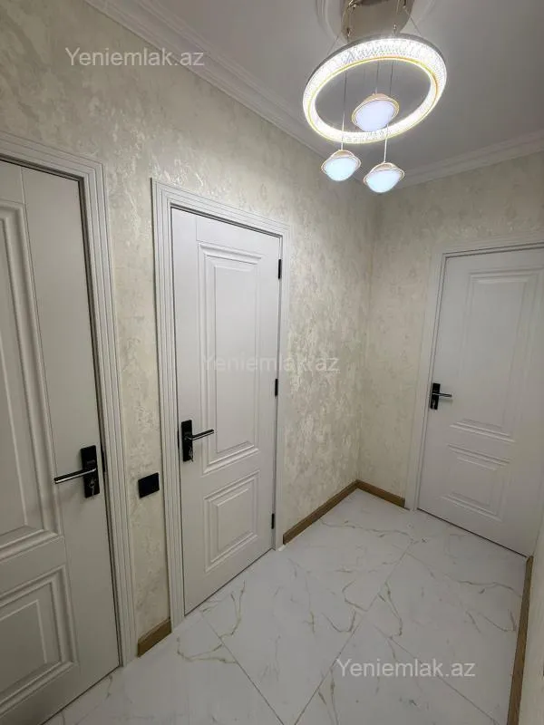 Satılır 3 otaqlı köhnə tikili 70 m²