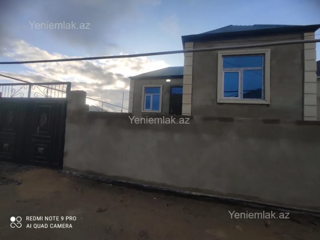 Satılır 3 otaqlı həyət evi 80 m²
