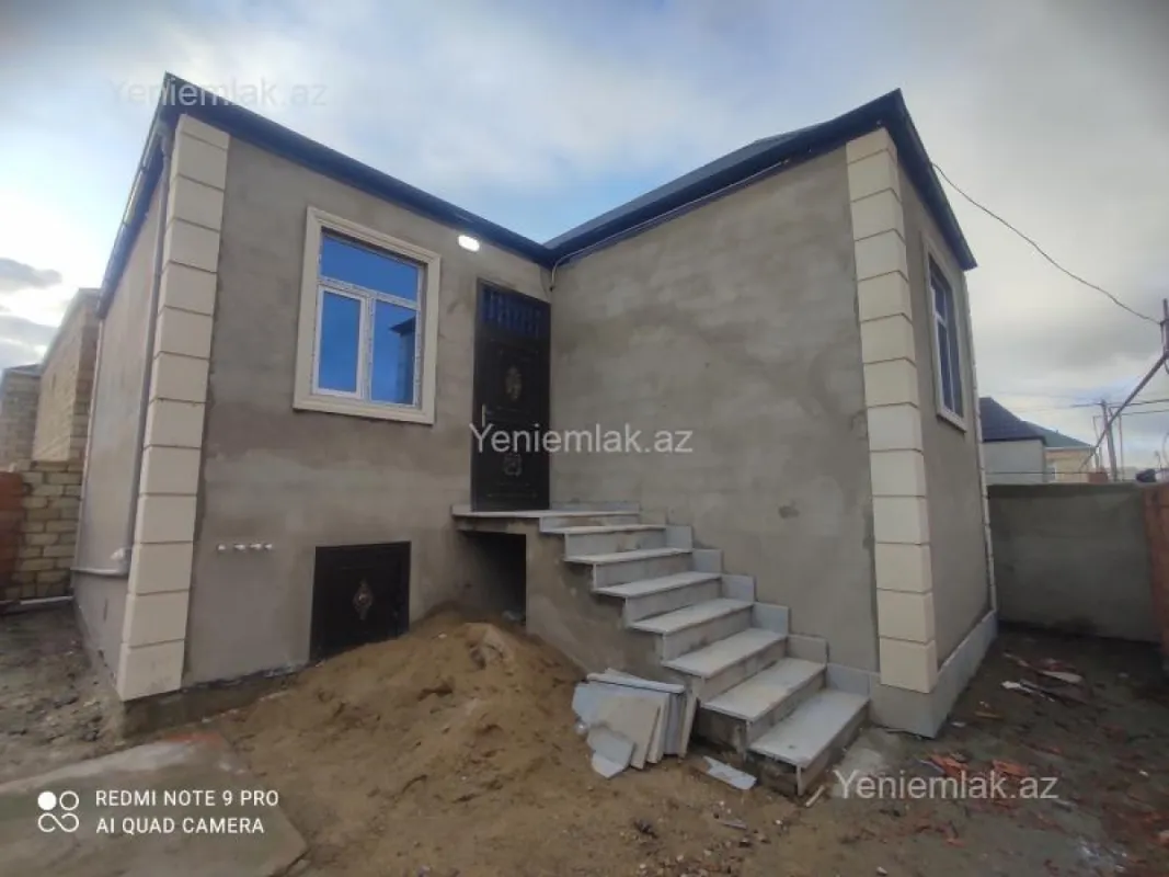 Satılır 3 otaqlı həyət evi 80 m²