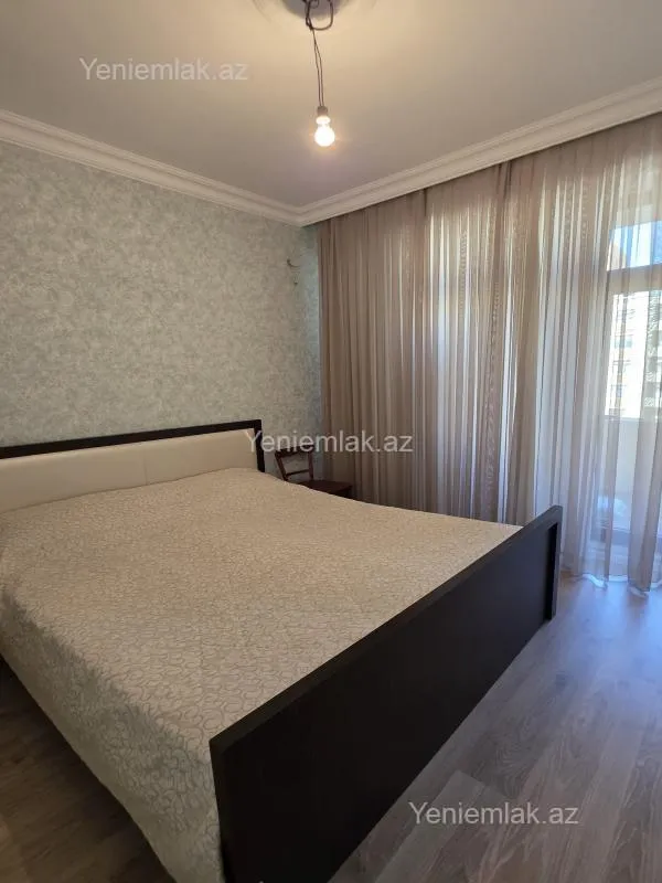 Satılır 2 otaqlı yeni tikili 84 m²