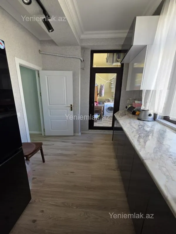 Satılır 2 otaqlı yeni tikili 84 m²