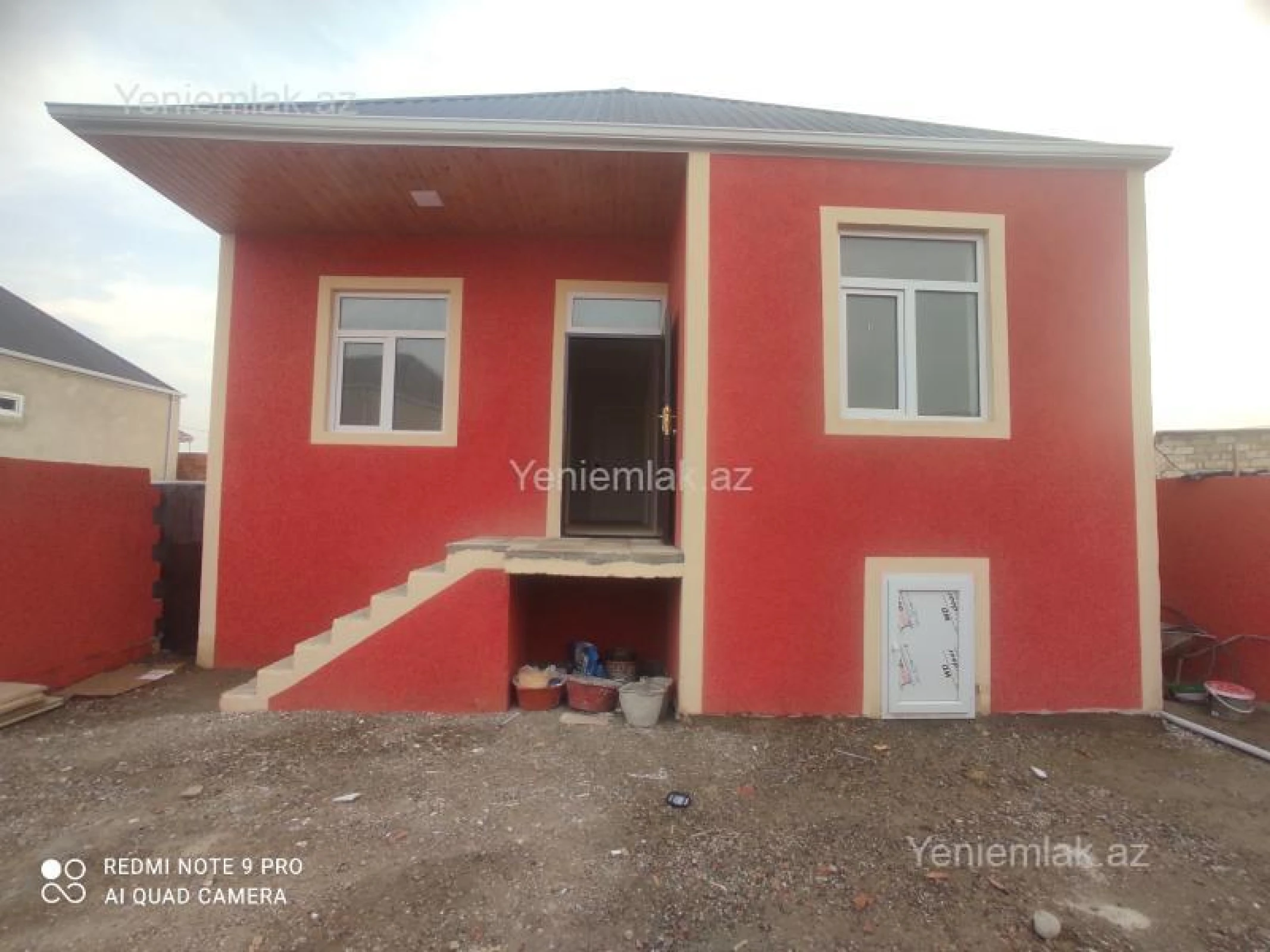 Satılır 3 otaqlı həyət evi 80 m²