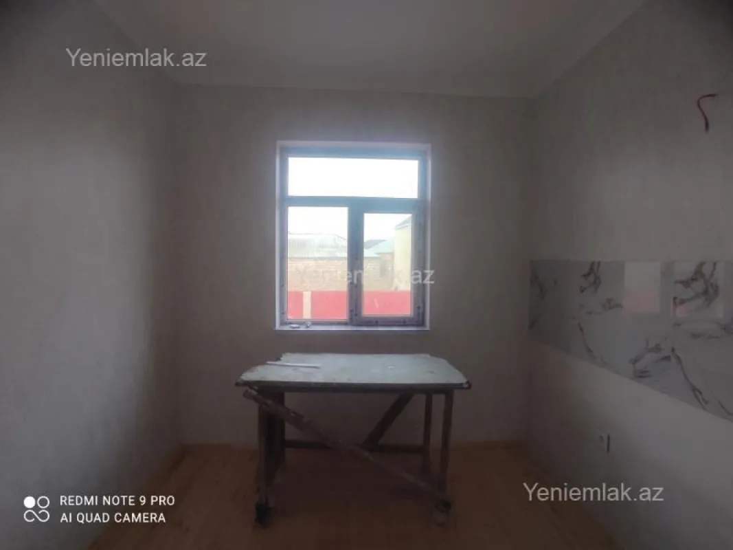 Satılır 3 otaqlı həyət evi 80 m²