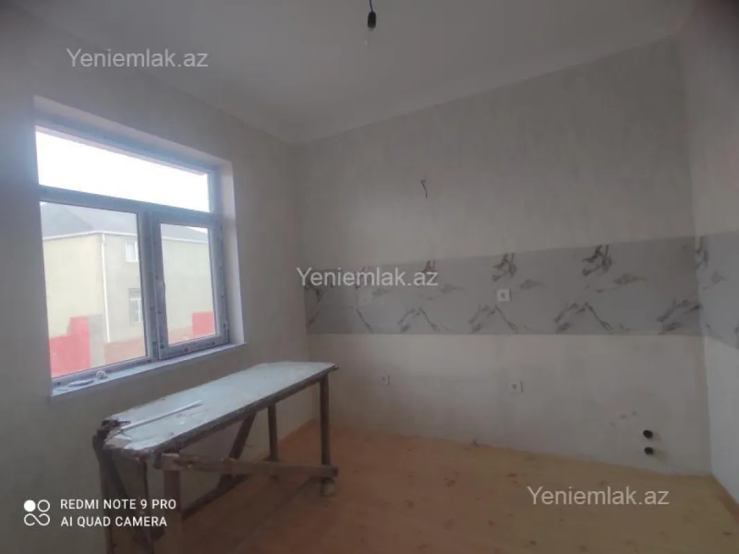 Satılır 3 otaqlı həyət evi 80 m²