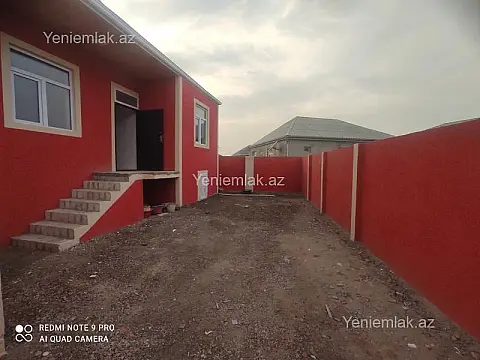 Satılır 3 otaqlı həyət evi 80 m² — Sumqayıt 3 otaq 80.00 m²