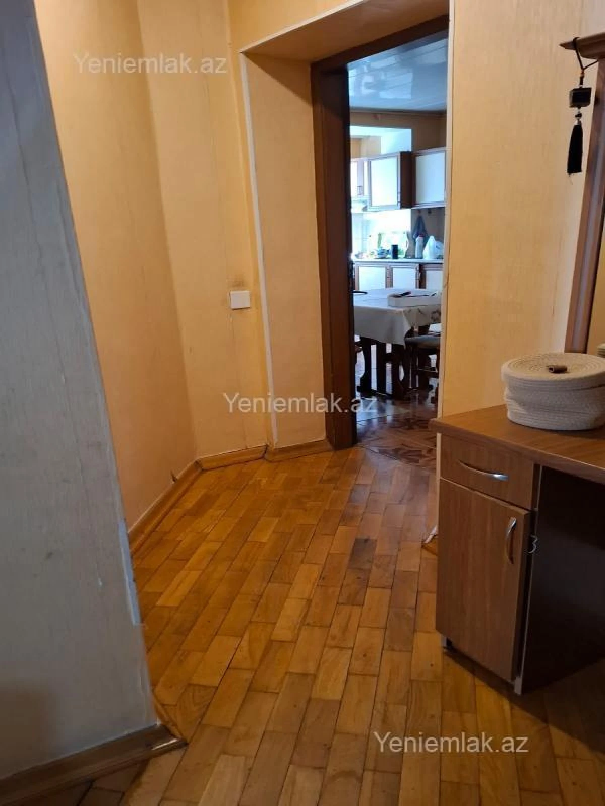 Satılır 3 otaqlı köhnə tikili 89 m²