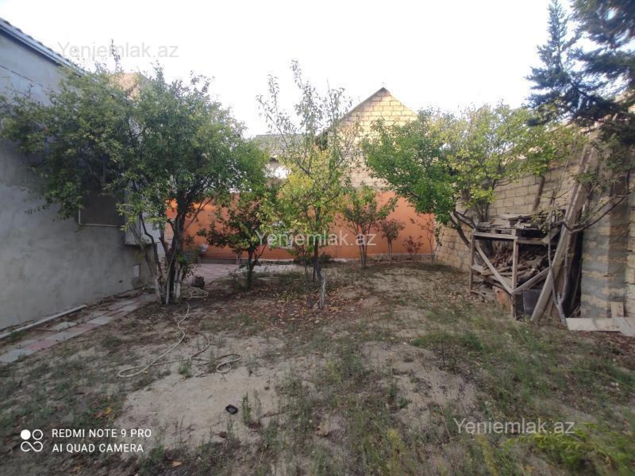 Satılır 3 otaqlı həyət evi 90 m²