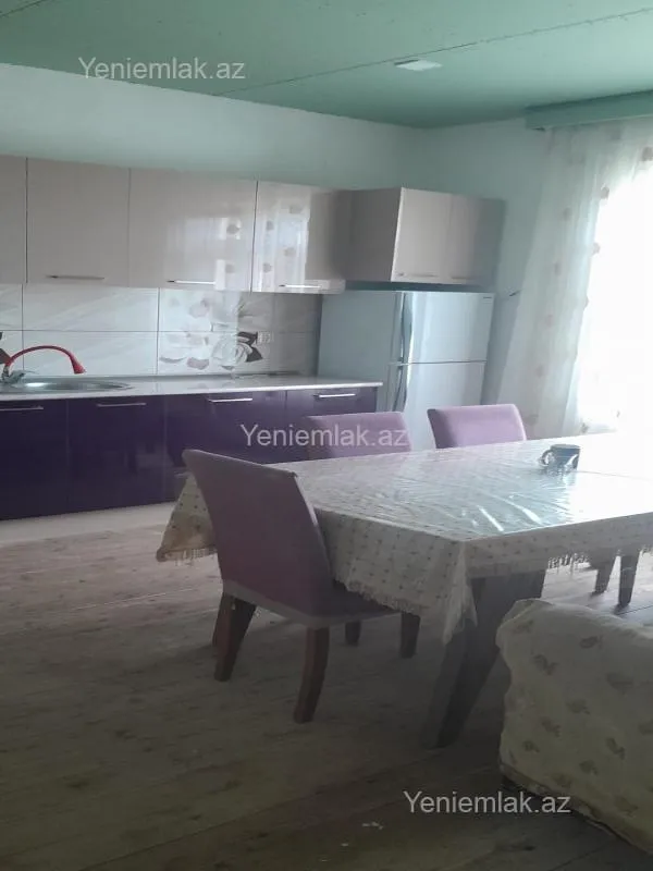 Satılır 4 otaqlı həyət evi 150 m²