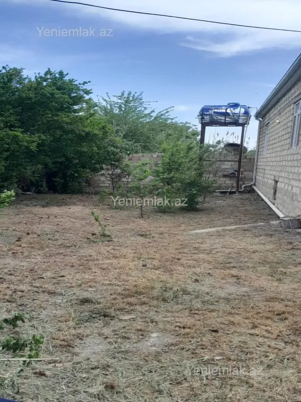 Satılır 4 otaqlı həyət evi 150 m²