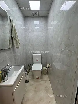 Satılır 3 otaqlı yeni tikili 83 m²