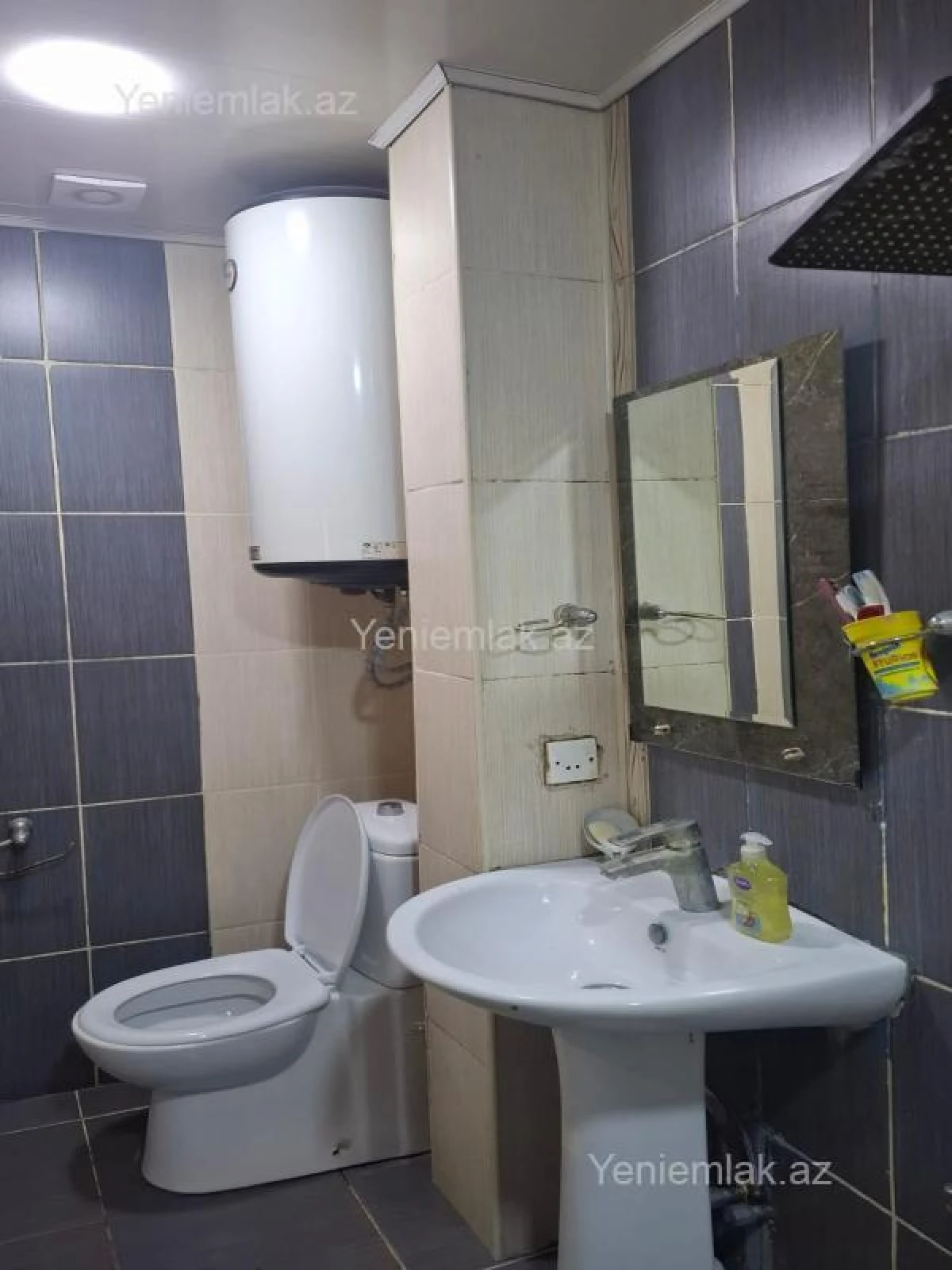 Satılır 3 otaqlı köhnə tikili 90 m²