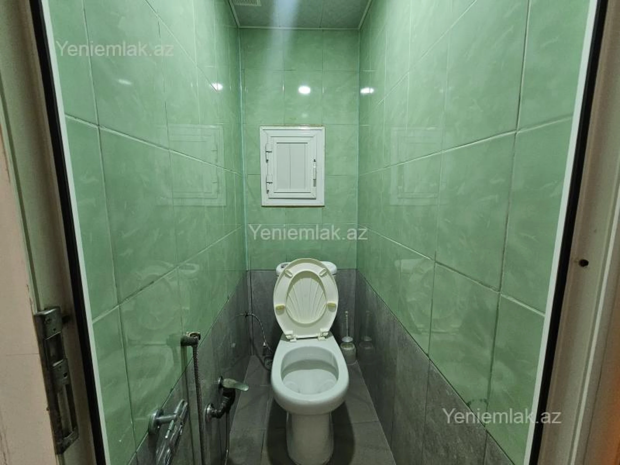 Satılır 2 otaqlı köhnə tikili 55 m²