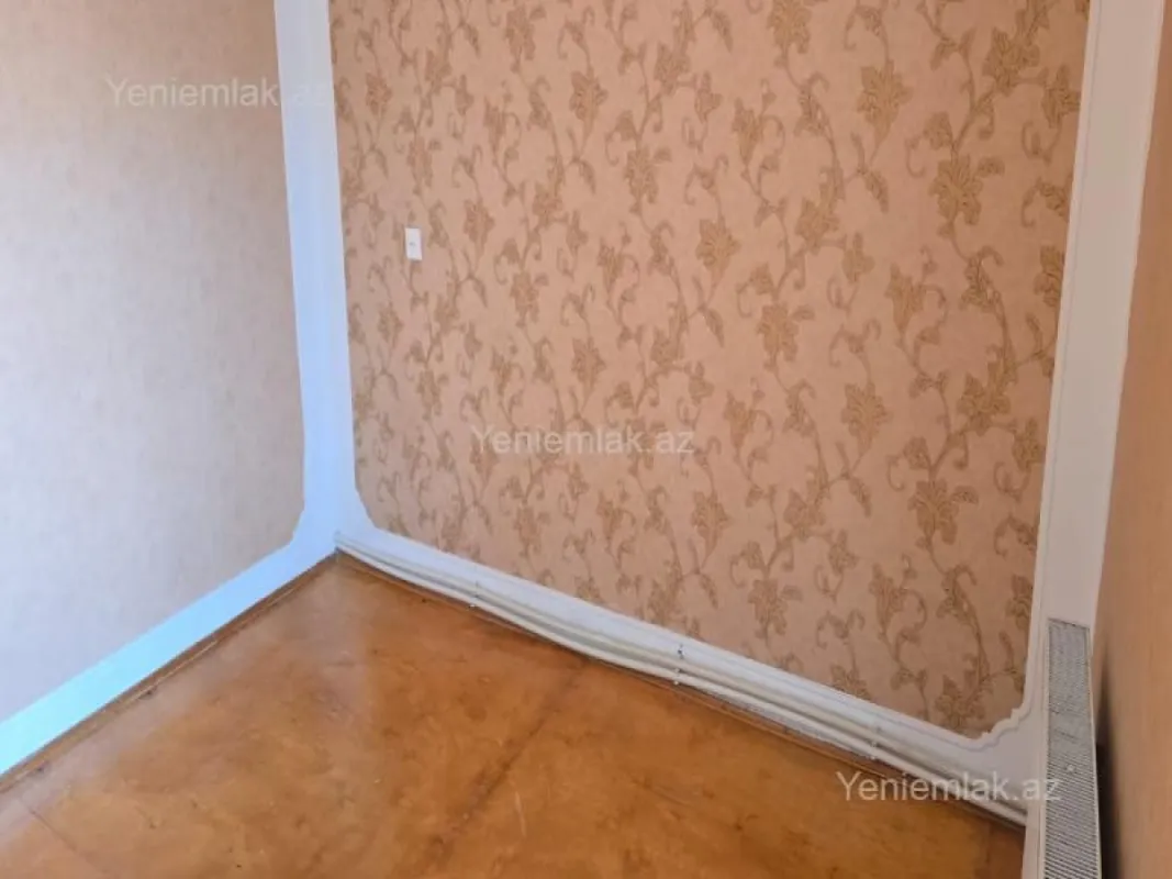 Satılır 2 otaqlı köhnə tikili 53 m²