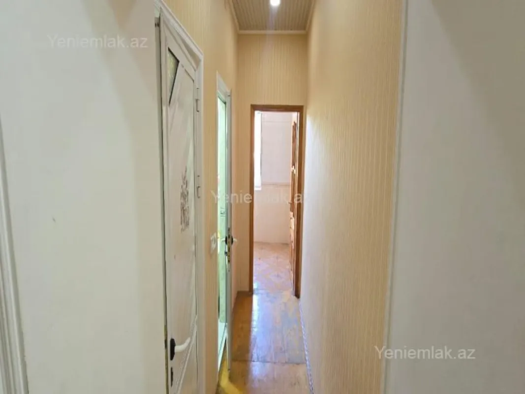 Satılır 2 otaqlı köhnə tikili 53 m²