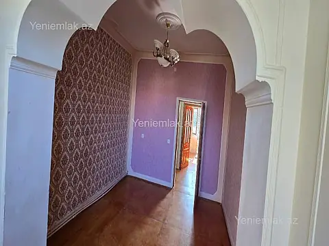 Satılır 2 otaqlı köhnə tikili 53 m²