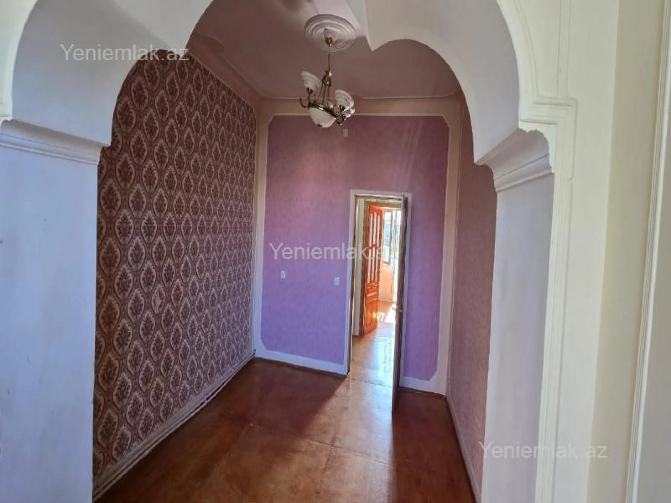 Satılır 2 otaqlı köhnə tikili 53 m²