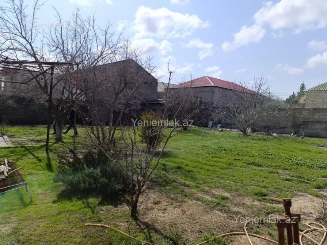 Satılır 4 otaqlı həyət evi 80 m²