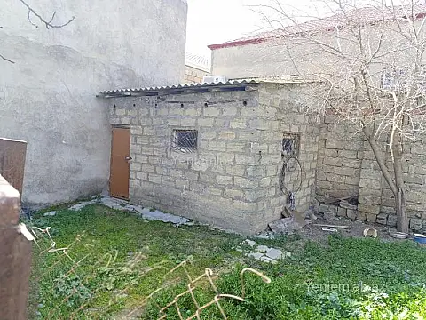 Satılır 4 otaqlı həyət evi 80 m²