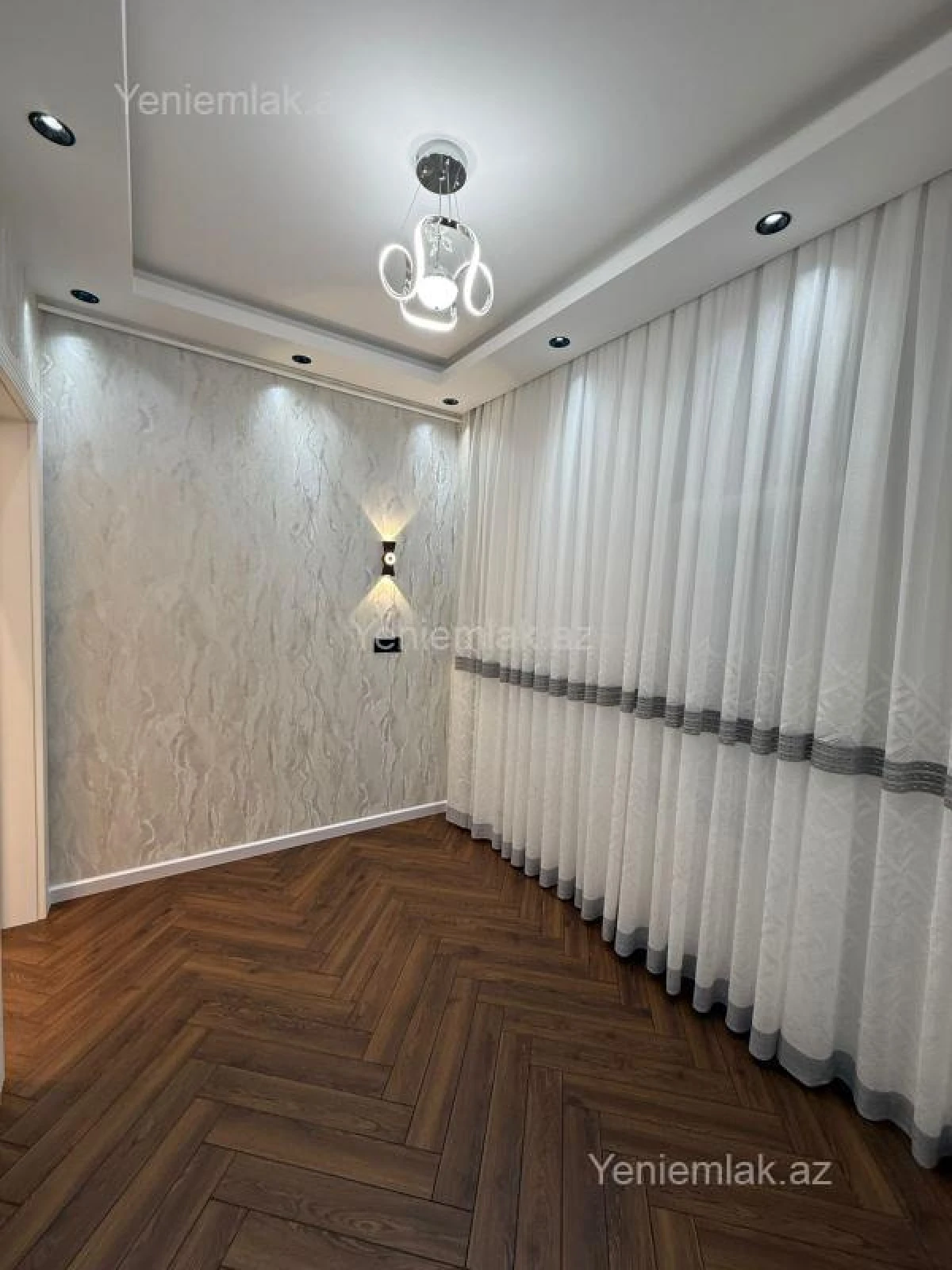Satılır 3 otaqlı köhnə tikili 70 m²