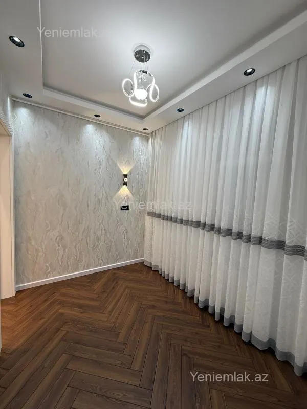 Satılır 3 otaqlı köhnə tikili 70 m²