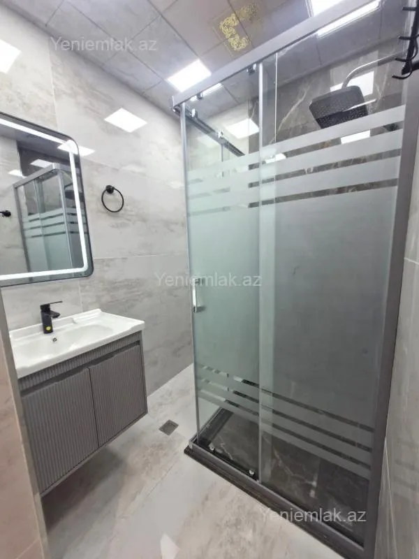 Satılır 4 otaqlı köhnə tikili 85 m²