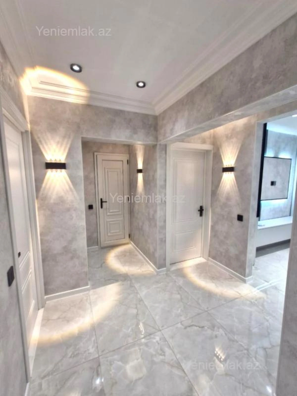 Satılır 4 otaqlı köhnə tikili 85 m²