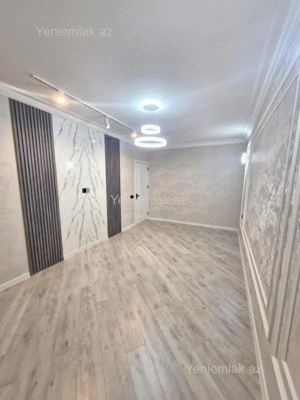 Satılır 4 otaqlı köhnə tikili 85 m²