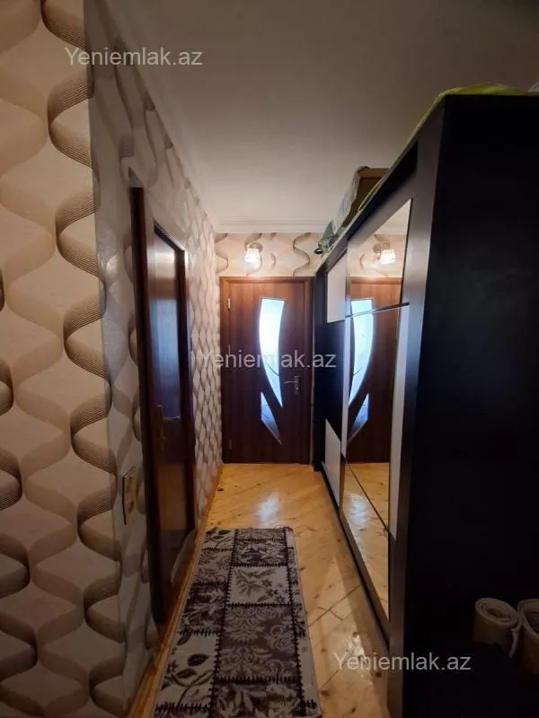 Satılır 2 otaqlı köhnə tikili 40 m²